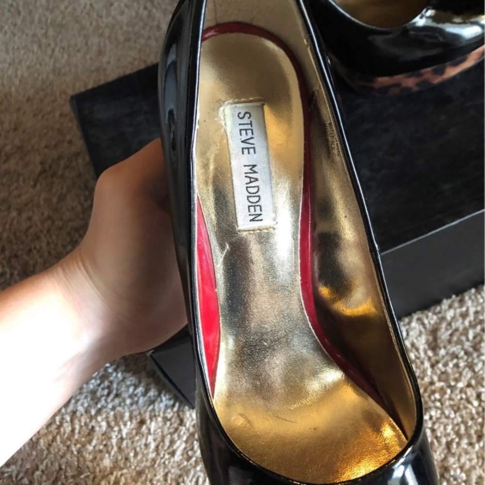 Heels - Picture 3 of 3